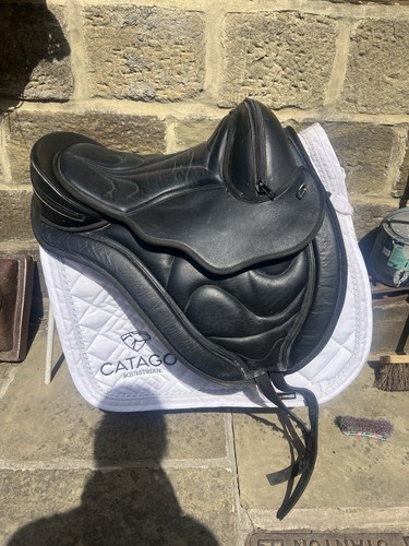 Black leather treeless saddle - black,