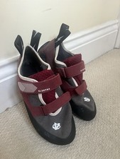 Evolv Elektra Womens Climbing Shoes, Burgundy/Grey, UK size 6, Hardly worn
