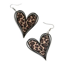 Boutique Wood Heart Cheetah