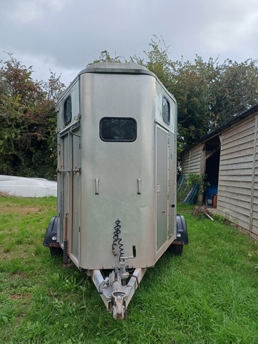 Ifor williams horse trailer - williams,