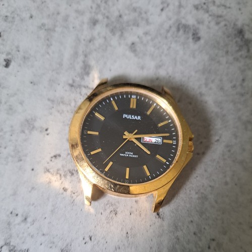 Pulsar gents 43mm watch - ,