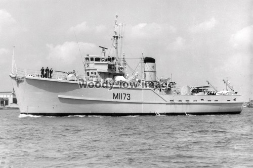 Rp03218 royal navy warship - royal,