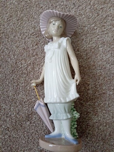 Nao lladro figurine - lladro,