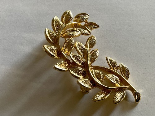 Vintage gold tone brushed - tone,