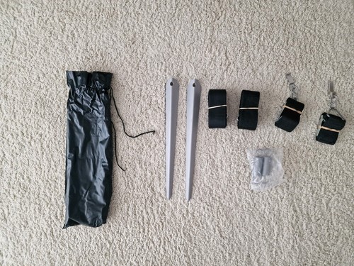 New thule hold down - new,