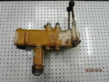 For Massey Ferguson 40 Ind Front Loader Spool Valve Assembly in Good Condition