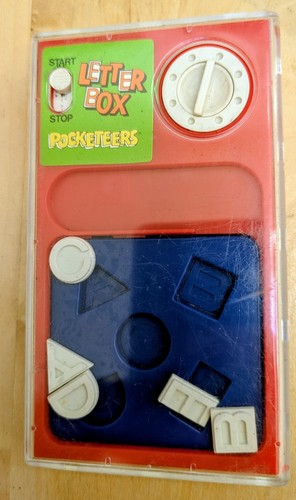 Vintage tomy 1978 pocketeers - vintage,