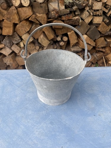 Vintage galvanised bucket - galvanised,