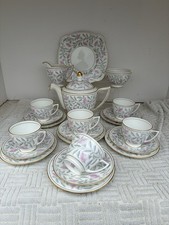Minton ‘PETUNIA “ 22 Pieces Tea Set In Mint Condition