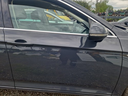Volkswagen passat door - b8,
