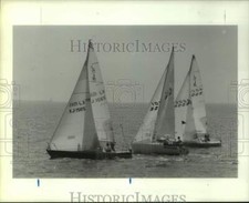 1987 Press Photo J/24 sloop