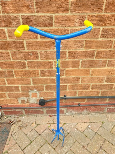 Vintage original garden claw - vintage,