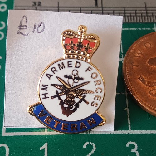 Veteran queens crown forces - crown,