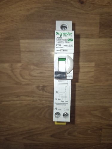 Schneider c32a type rcbo - schneider,