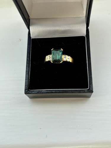 18ct gold iliana green - 18ct,