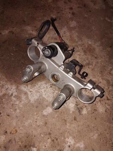 Yamaha 125 top fork - x, yoke