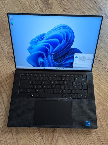 Dell xps 9520 - 9520, i7