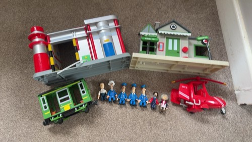 Postman pat greendale station - postman,