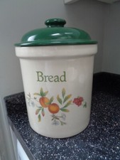 CLOVERLEAF PEACHES BREAD CROCK - crack to lid