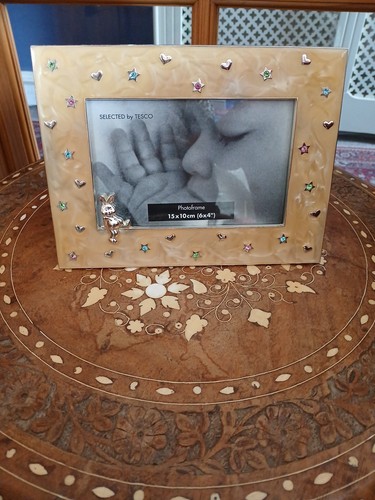 Yellow frame scroll - yellow,