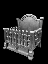 IMMACULATE IRON FIREPLACE FIRE