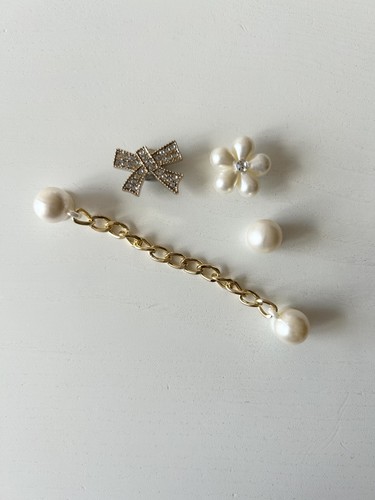 Women shiny gems pearls - shiny,