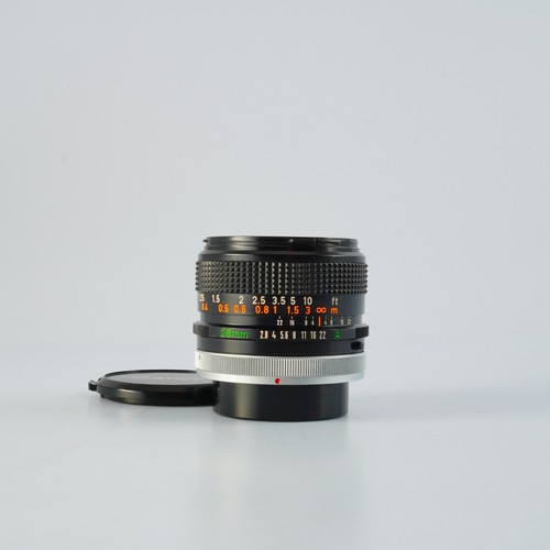 Very good canon - 28mm, f/2.8