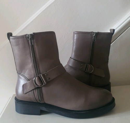Next forever comfort - size, 8