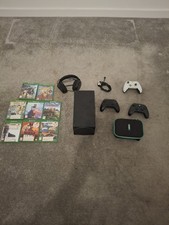 Xbox Series X Gaming Bundle, 3