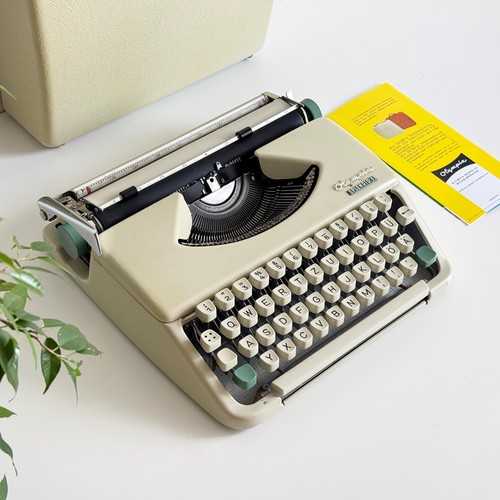 Olympia splendid typewriter - splendid,
