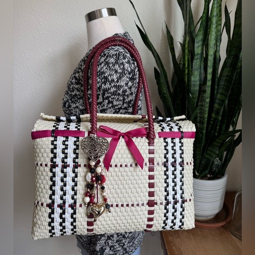 Vintage woven bag heart beaded - vintage,