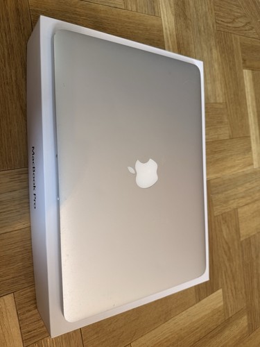 Apple macbook pro with - apple,