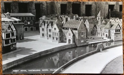 Eastbourne redoubt model - redoubt,