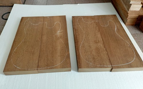 Lot iroko guitar - of,