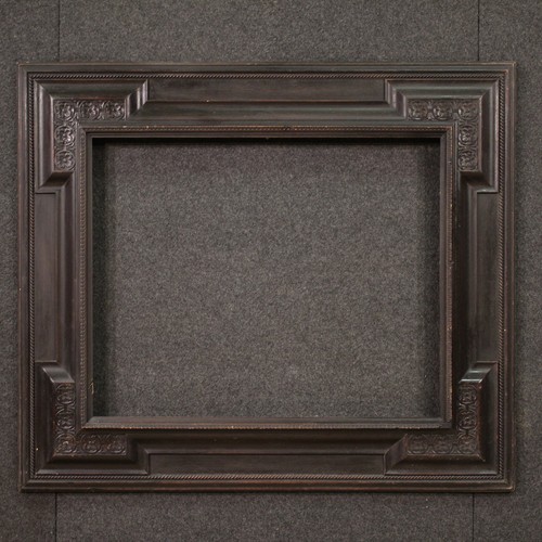 French frame wood furniture - in,