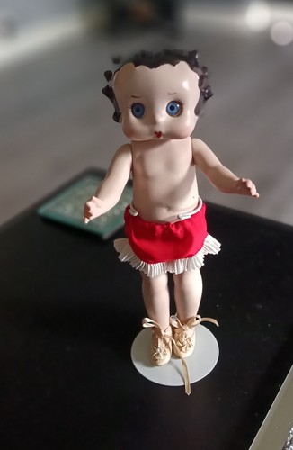 Vintage jointed porcelain
