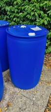 BLUE PLASTIC 205/210 LITRE BARREL / DRUM WATER BUTT / HORSE JUMP / HAY FEEDER