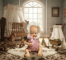 Early 1950s Rosebud Thumbsuck