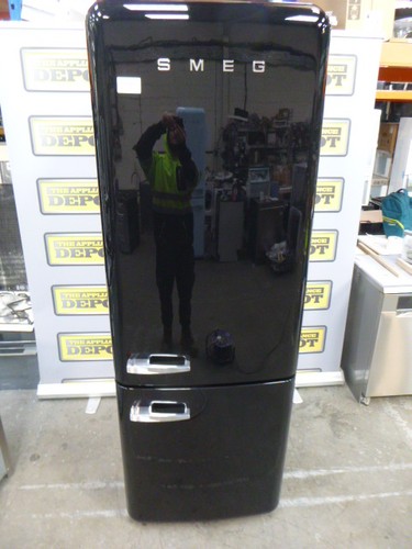 Smeg fridge freezer black - smeg,