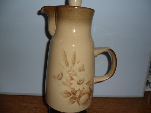 Denby memories 1 2 pint - "memories", 1/2