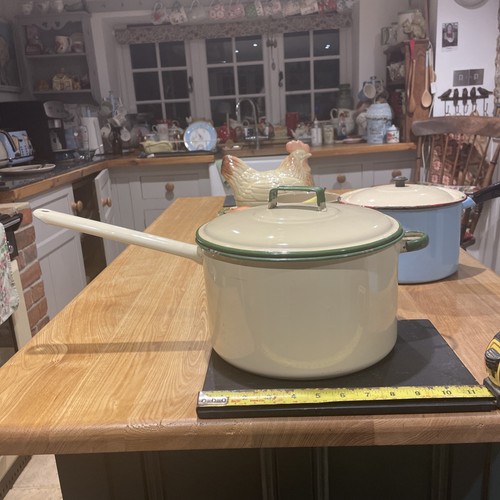 Vintage cream green enamel - &,