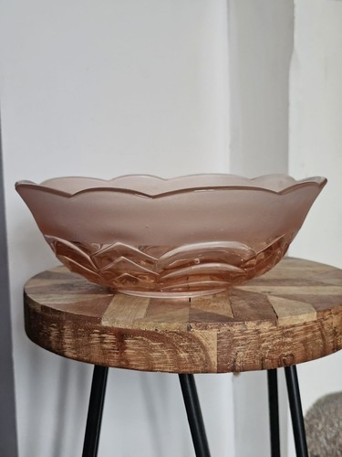 Art deco pink glass fruit - pink, bowl