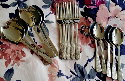 Unused vintage dessert forks - ,