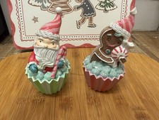Santa & Gingerbread Cupcake