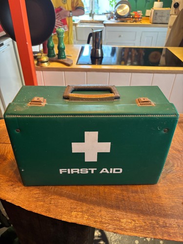 Vintage retro green - vintage, aid