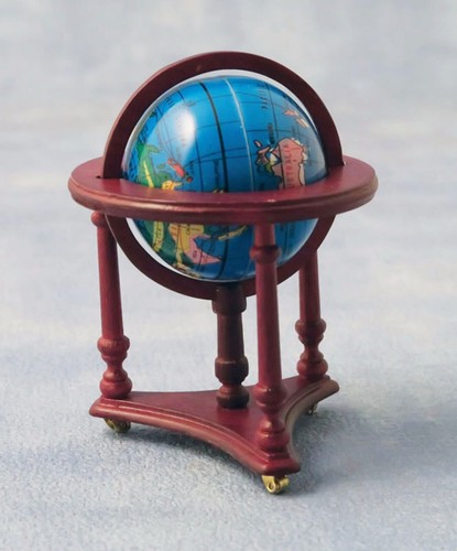 Dolls house revolving - dolls, world