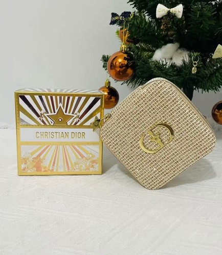 Christian dior beauty gold - dior,