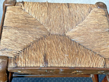 ANTIQUE/VINTAGE RUSH STOOL