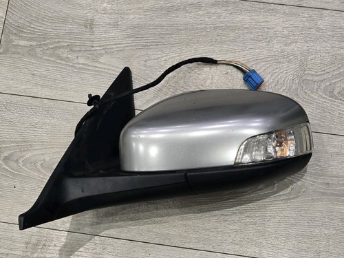 Volvo v50 s40 design - v50, left