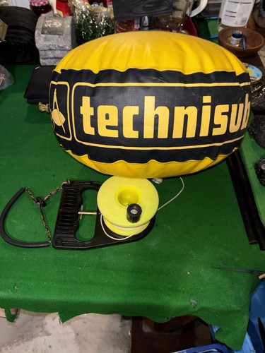Technisub surface marker buoy - surface,